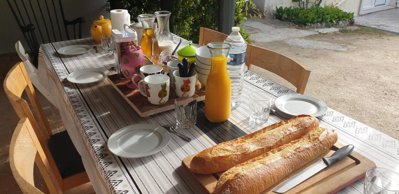 La Petite Maison Hotel แซ็งต์-จอร์จ-ซูร์-แชร์ ภายนอก รูปภาพ
